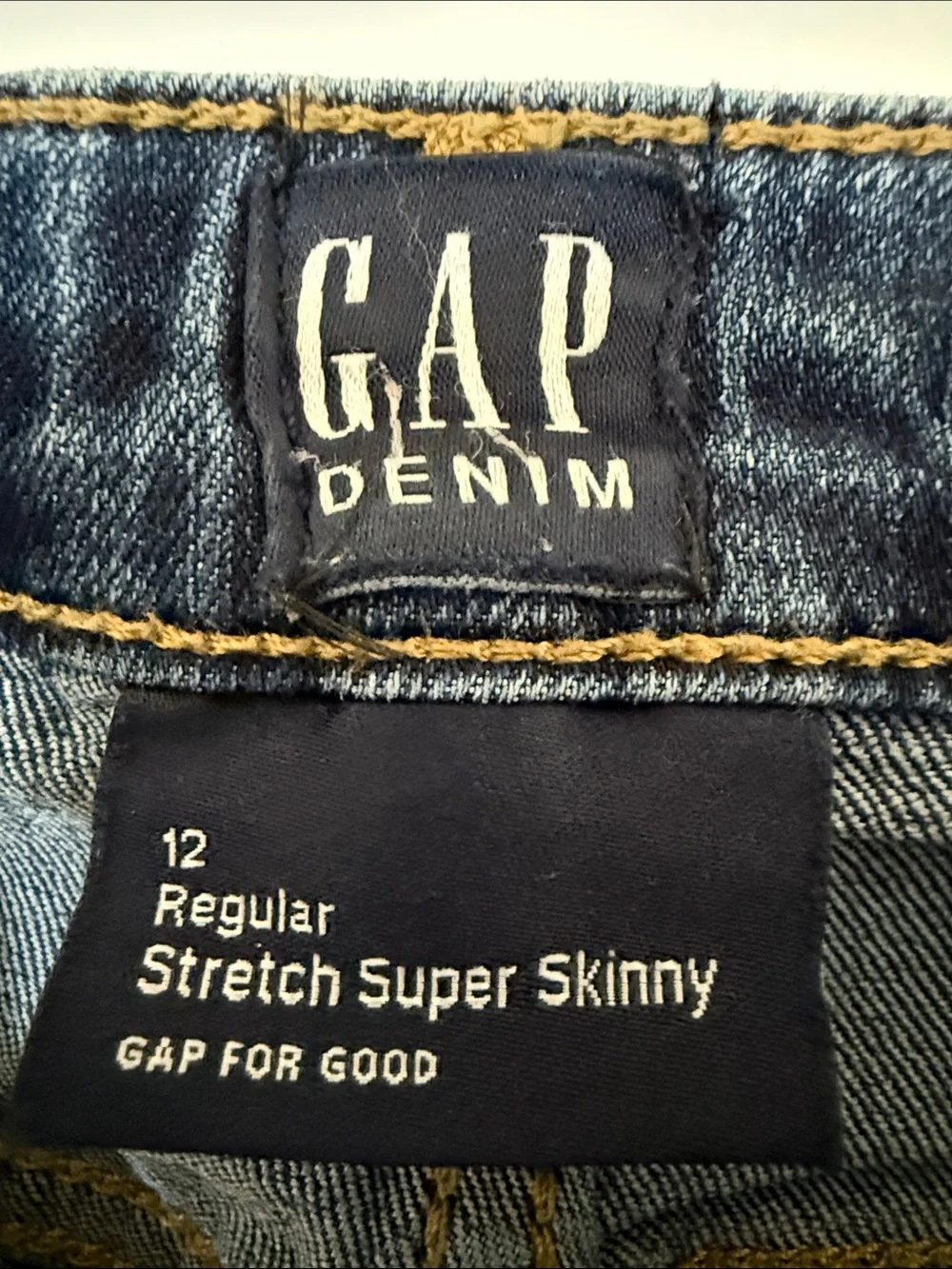 GAP Skinny Jeans in Dark Indigo Wash